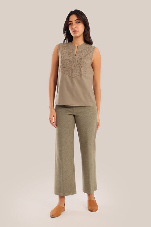 Embroidered sleeveless cotton round neckline top